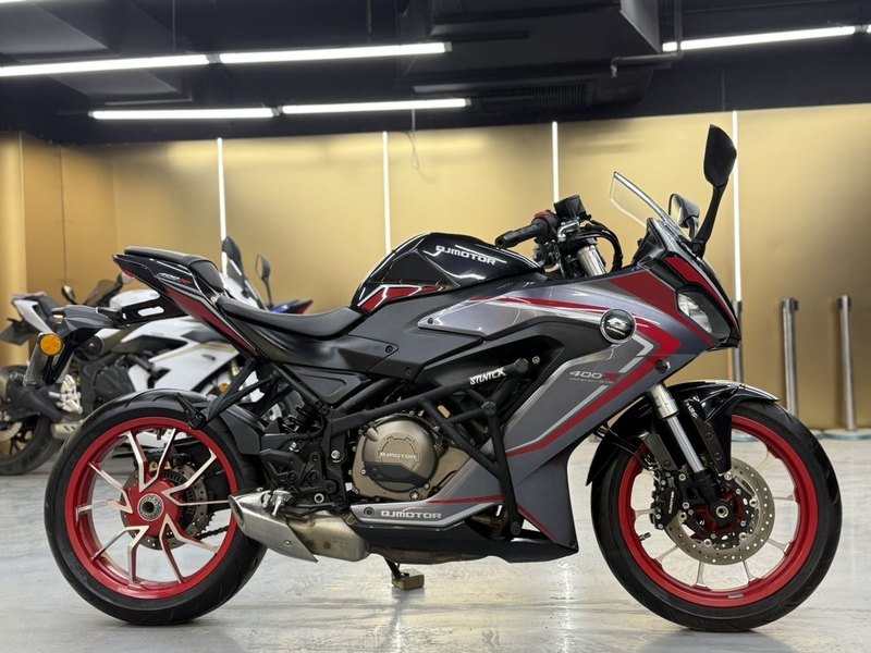 二手QJMOTOR赛400