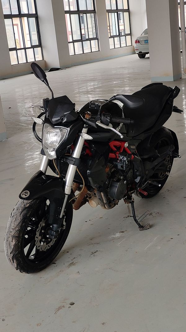 二手贝纳利蓝宝龙 BN302S