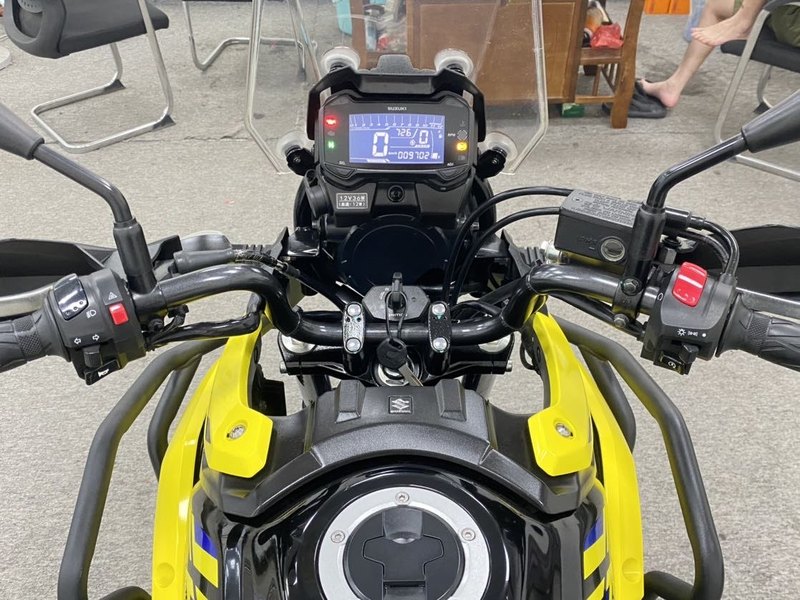 二手豪爵铃木DL250