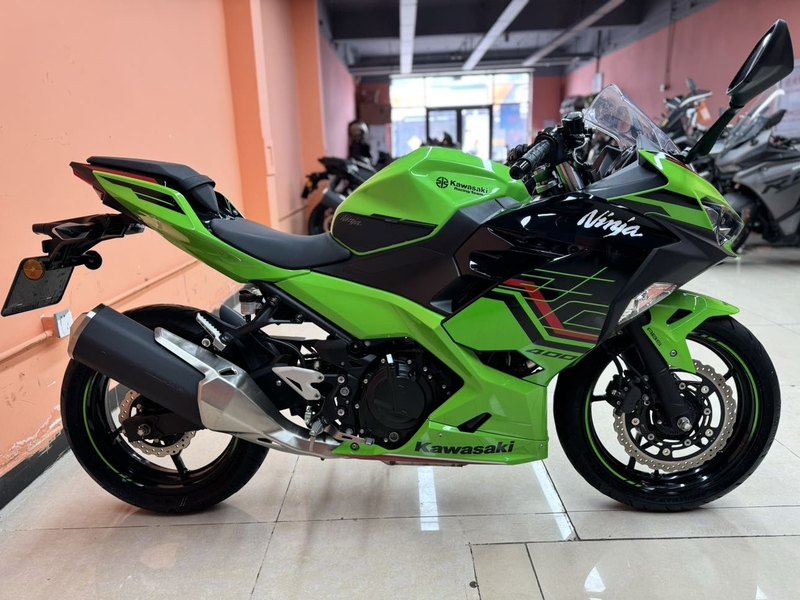 二手川崎Ninja 400