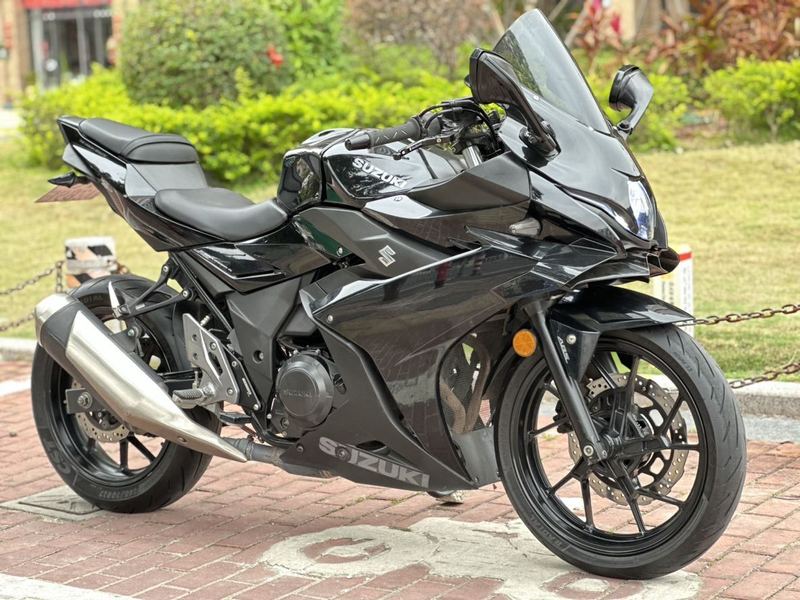 二手豪爵铃木GSX250R