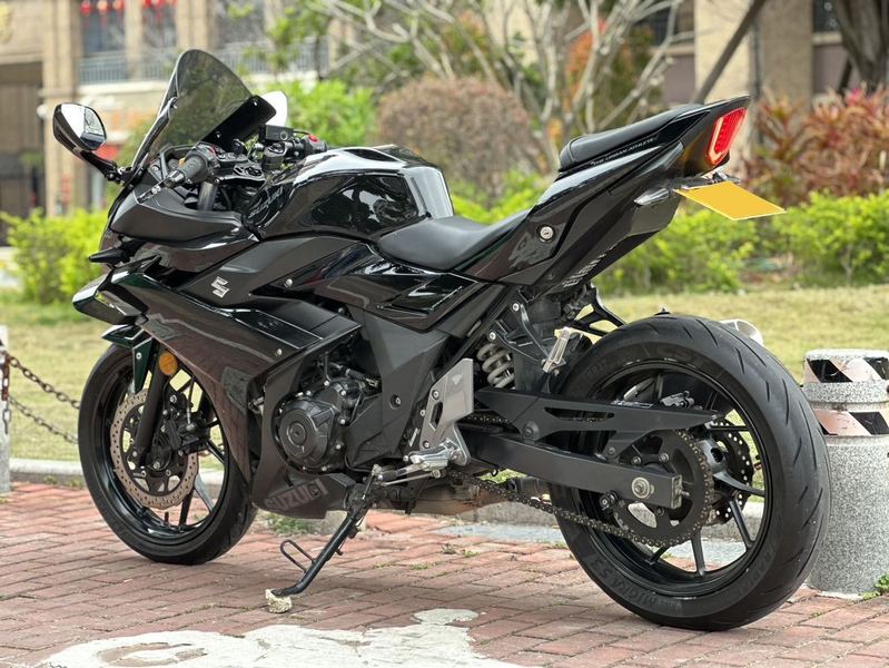 二手豪爵铃木GSX250R