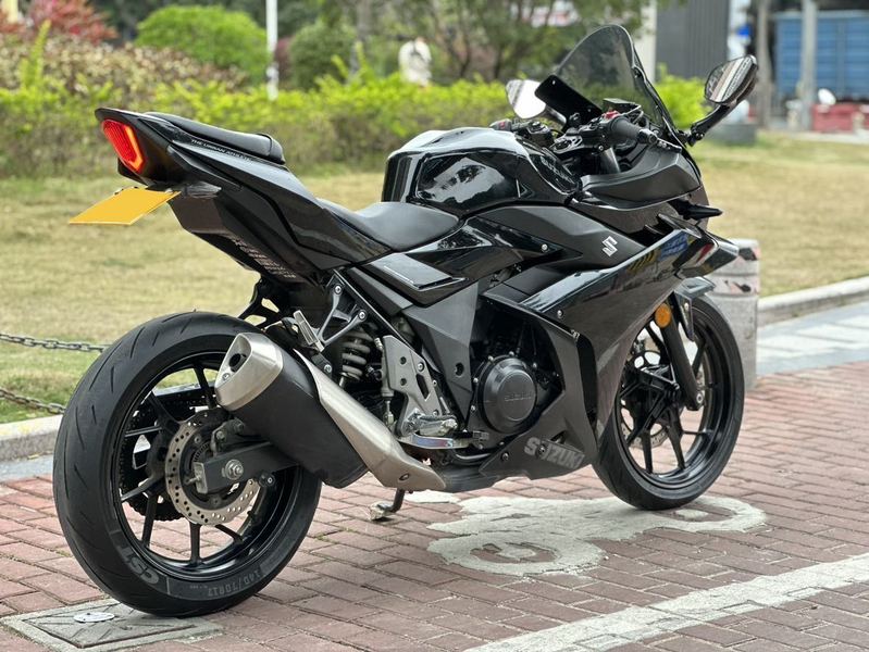 二手豪爵铃木GSX250R