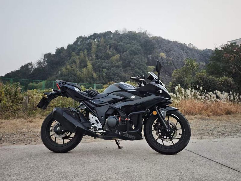 二手豪爵铃木GSX250R