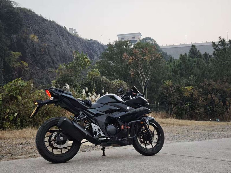 二手豪爵铃木GSX250R