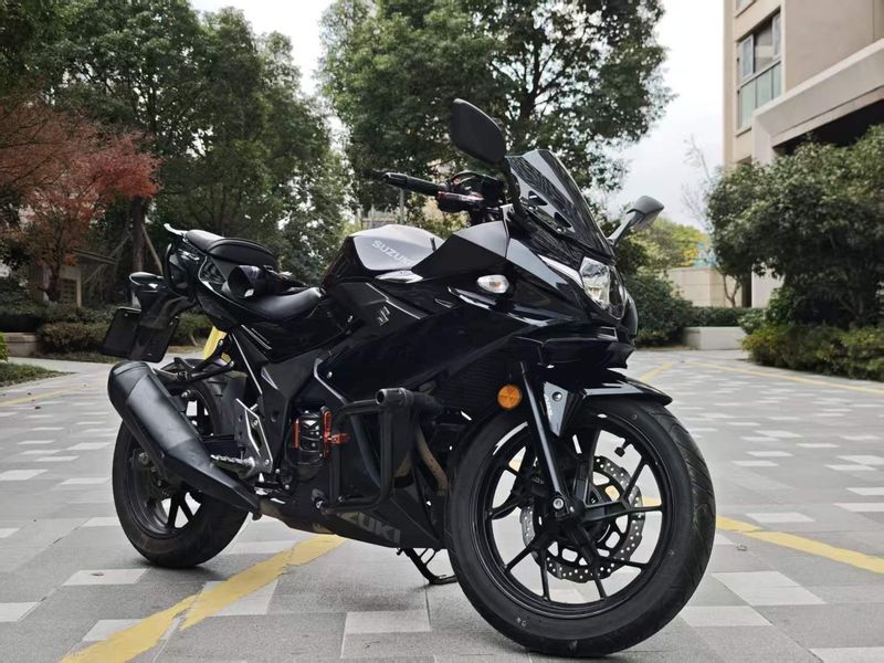 二手豪爵铃木GSX250R