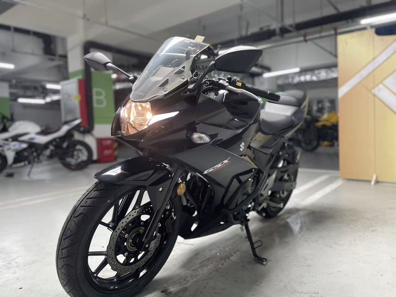二手豪爵铃木GSX250R