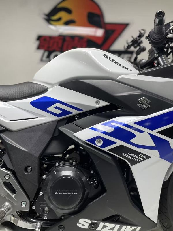 二手豪爵铃木GSX250R