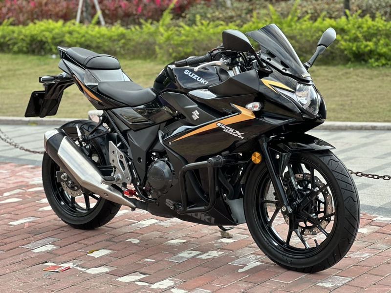 二手豪爵铃木GSX250R