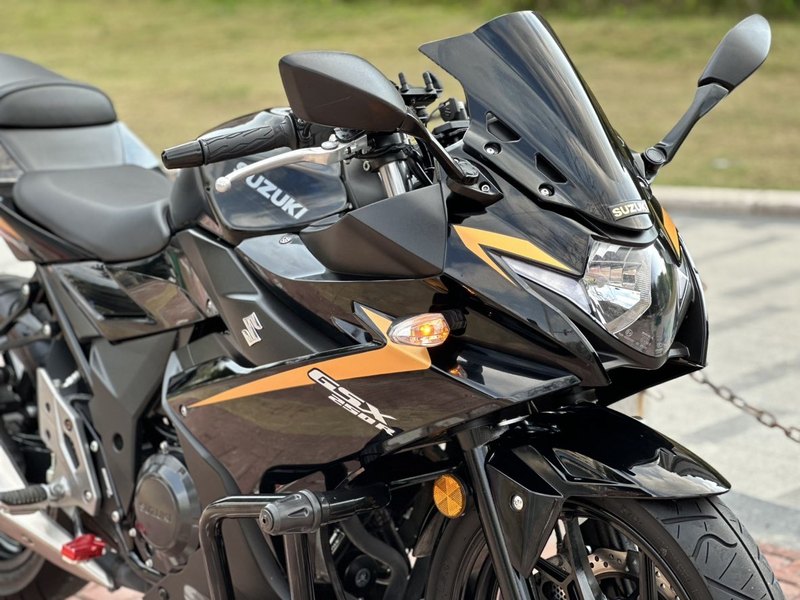 二手豪爵铃木GSX250R