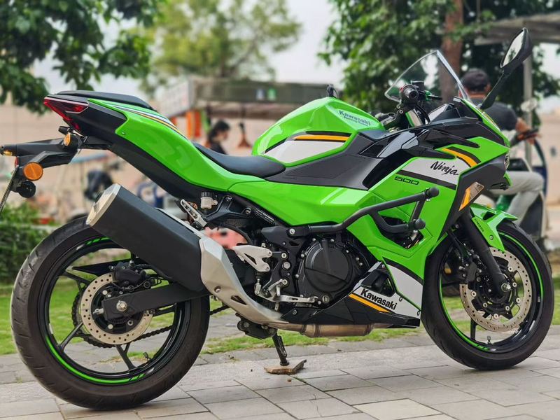 二手川崎Ninja 500