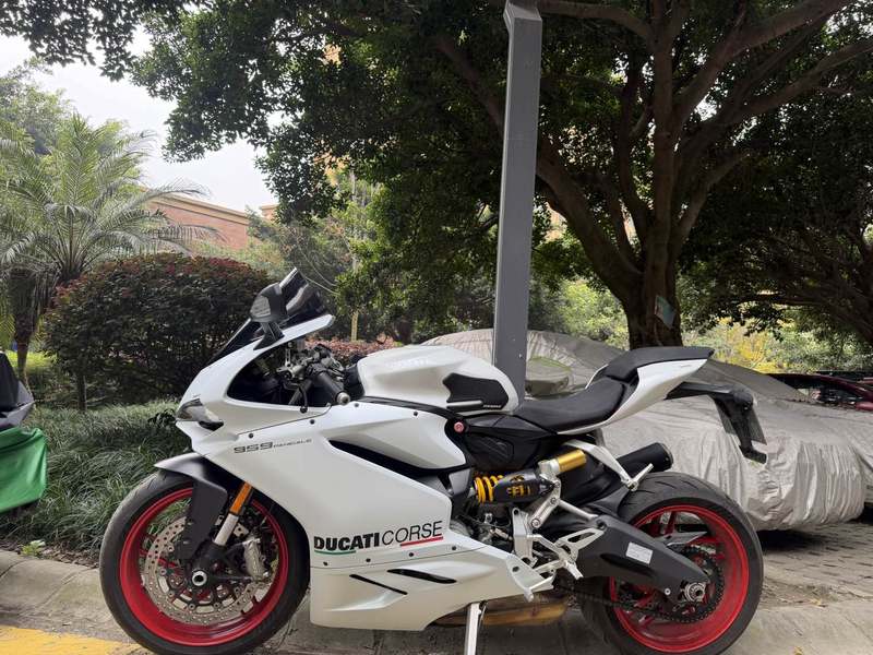 二手杜卡迪Panigale V2