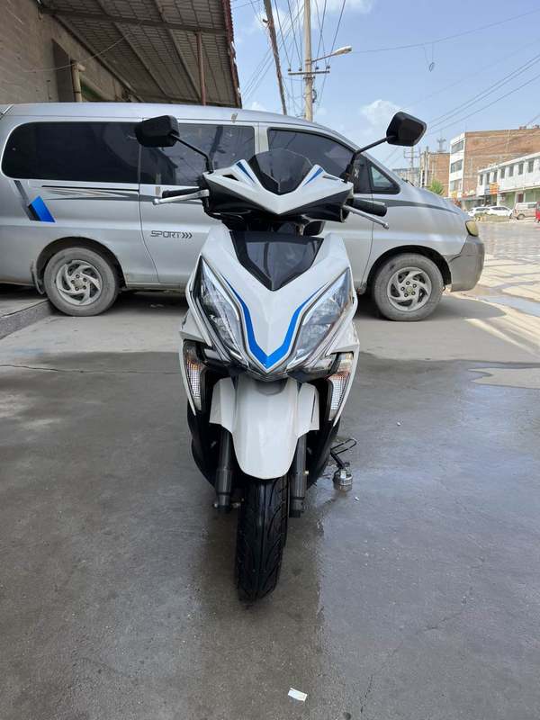 二手新大洲本田裂行 RX125Fi