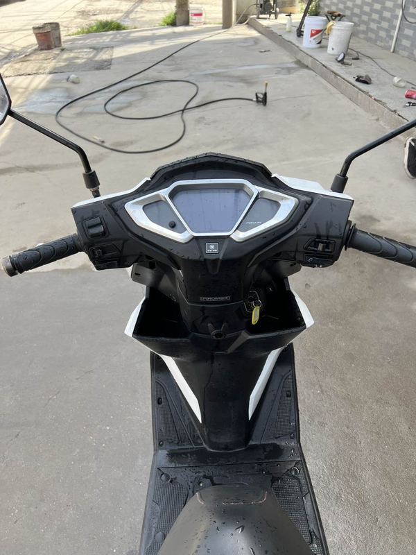 二手新大洲本田裂行 RX125Fi