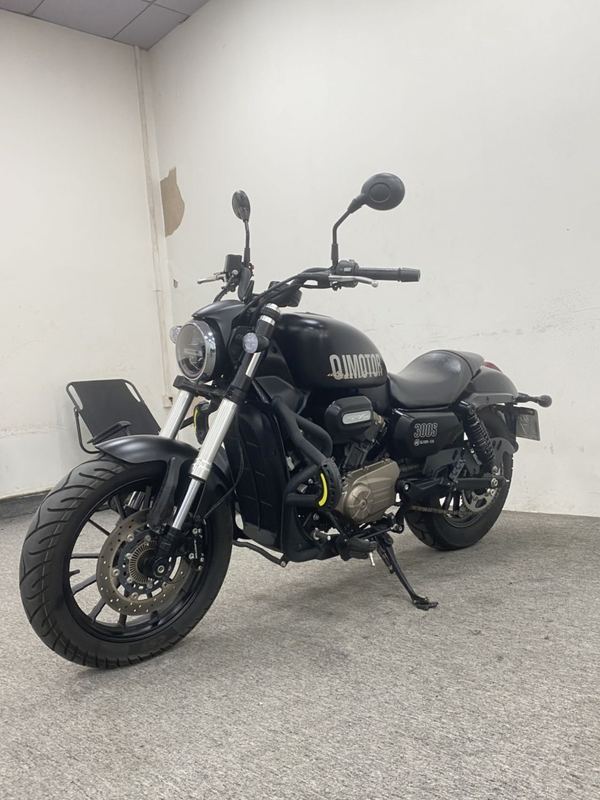 二手QJMOTOR闪300