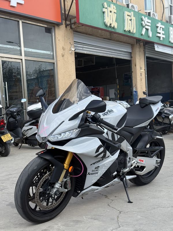 二手阿普利亚RSV4