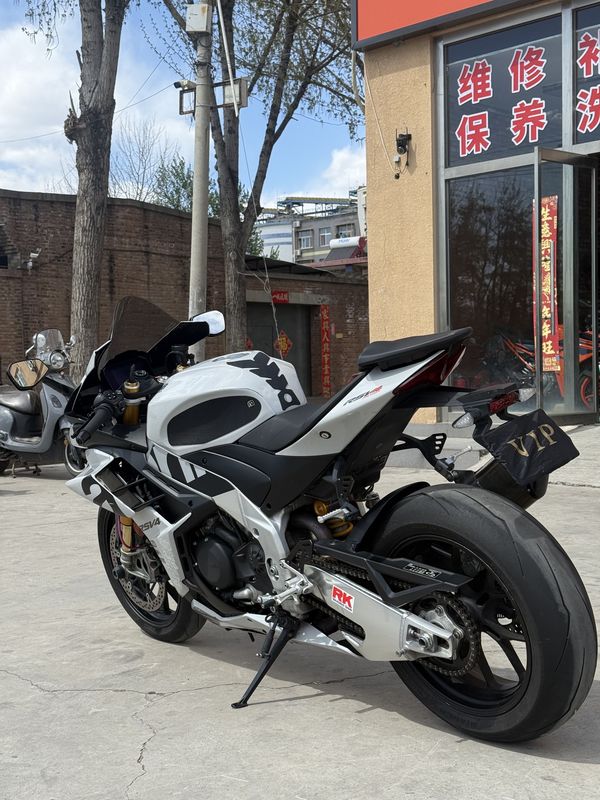 二手阿普利亚RSV4