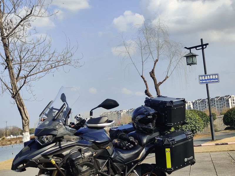 二手贝纳利TRK552