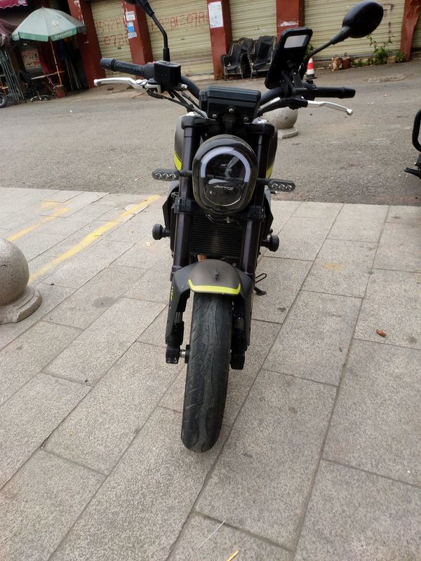 二手贝纳利幼狮 Leoncino 250