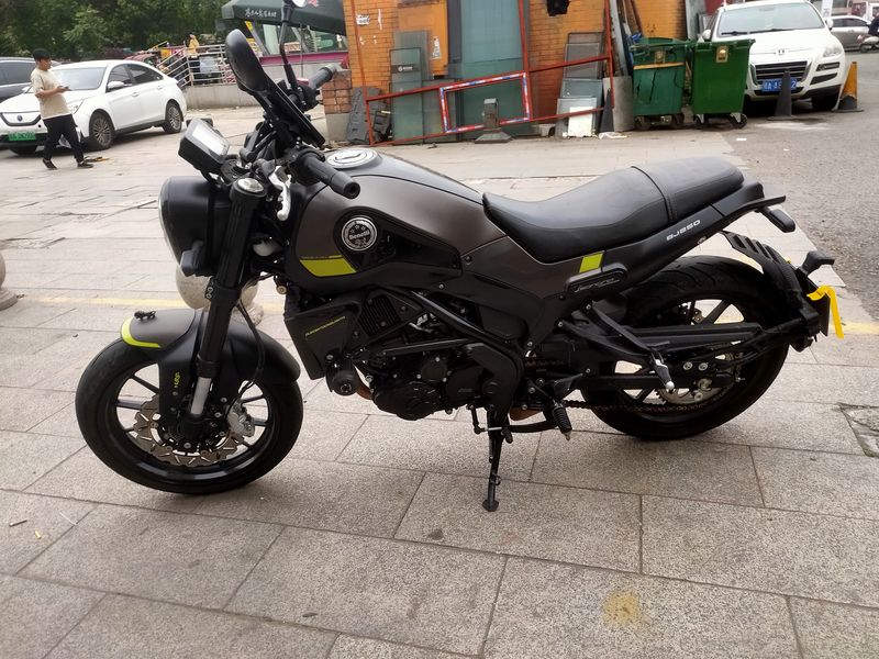 二手贝纳利幼狮 Leoncino 250