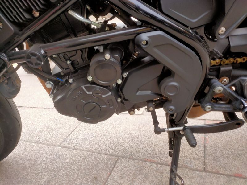 二手贝纳利幼狮 Leoncino 250