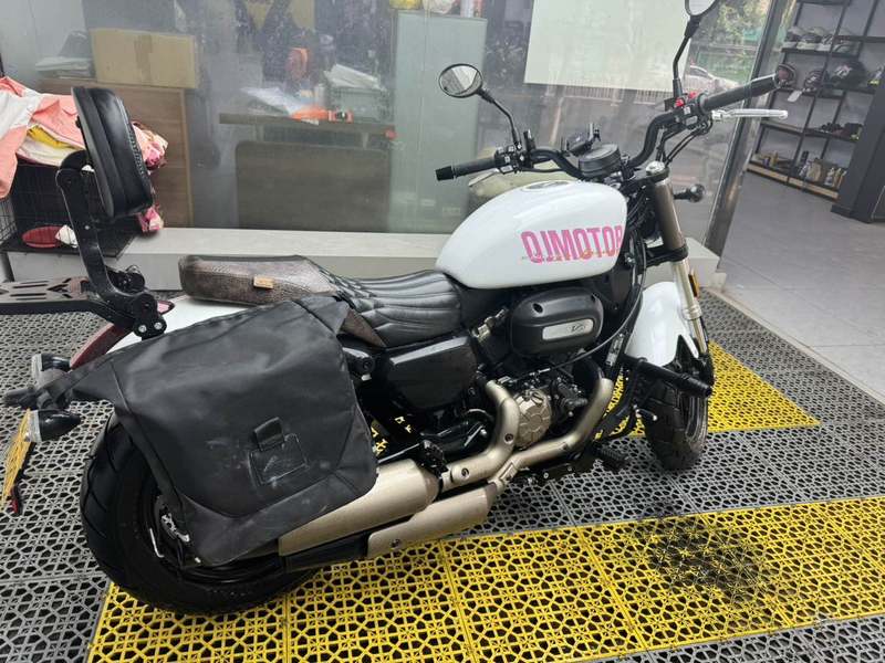 二手QJMOTOR闪300