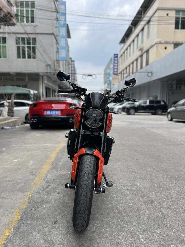 二手凯旋Trident 660