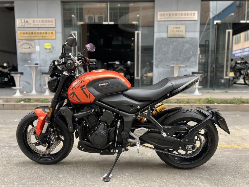 二手凯旋Trident 660