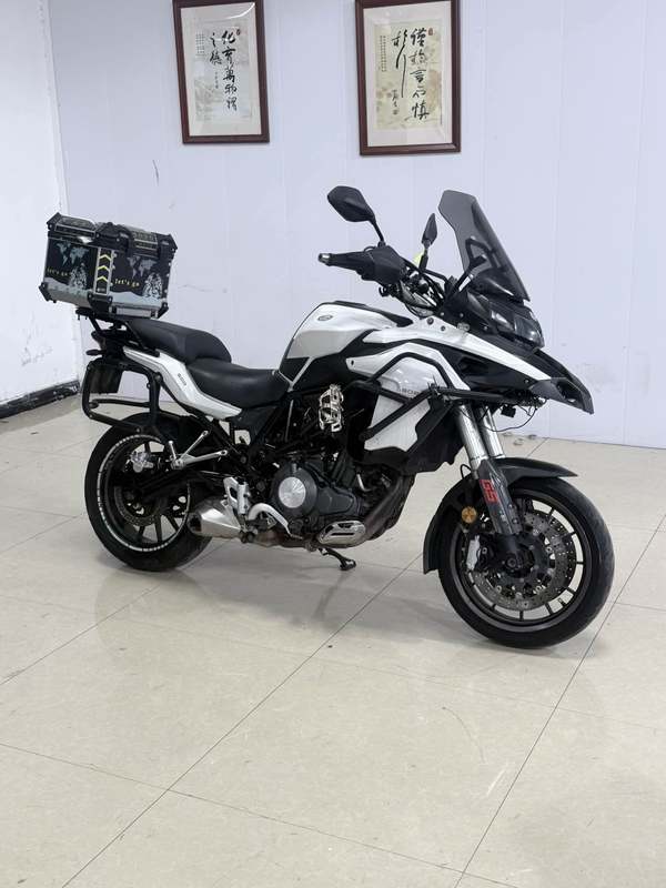 二手贝纳利金鹏 TRK502