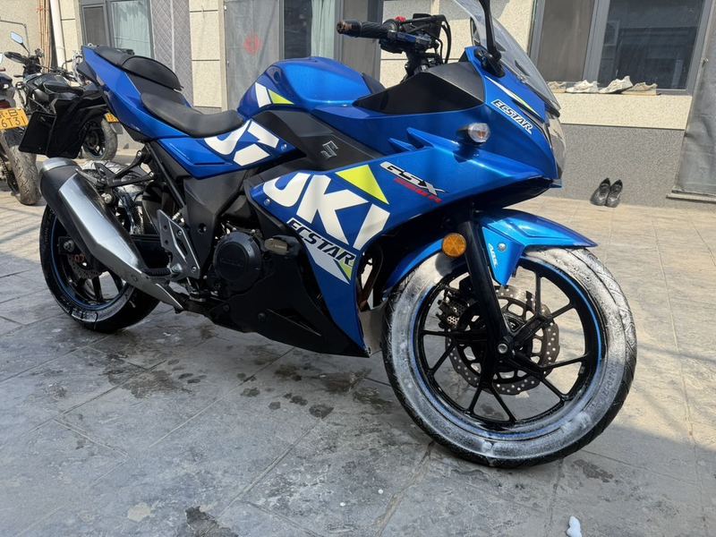 二手豪爵铃木GSX250R