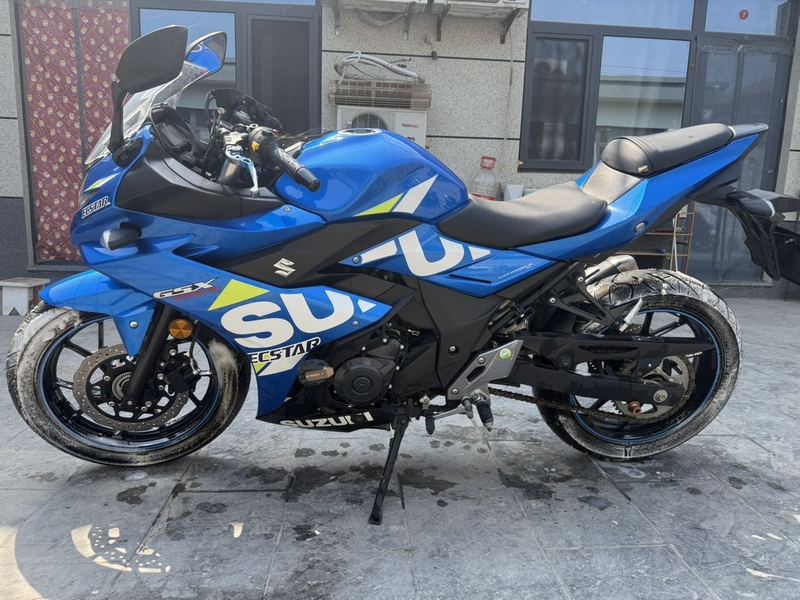 二手豪爵铃木GSX250R