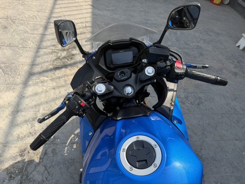 二手豪爵铃木GSX250R