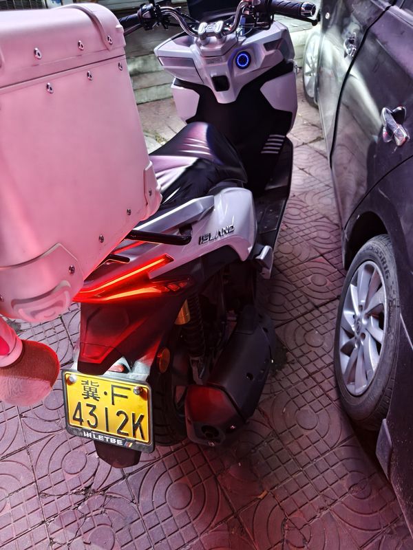 二手猎变闪电狗150