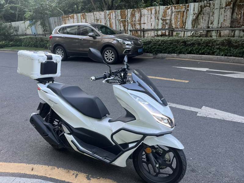 二手五羊本田PCX