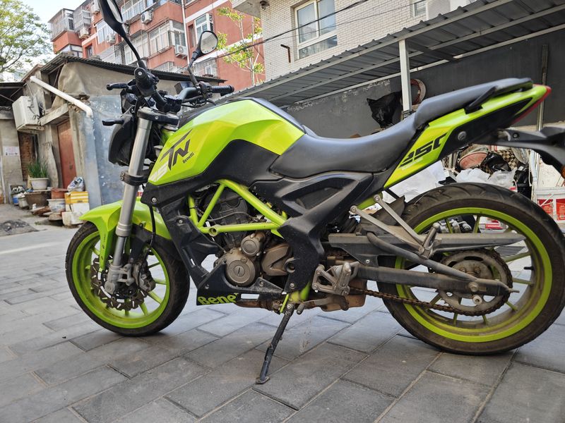 二手贝纳利小黄龙 TNT25