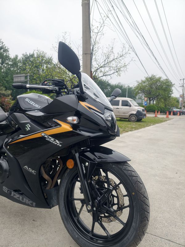 二手豪爵铃木GSX250R