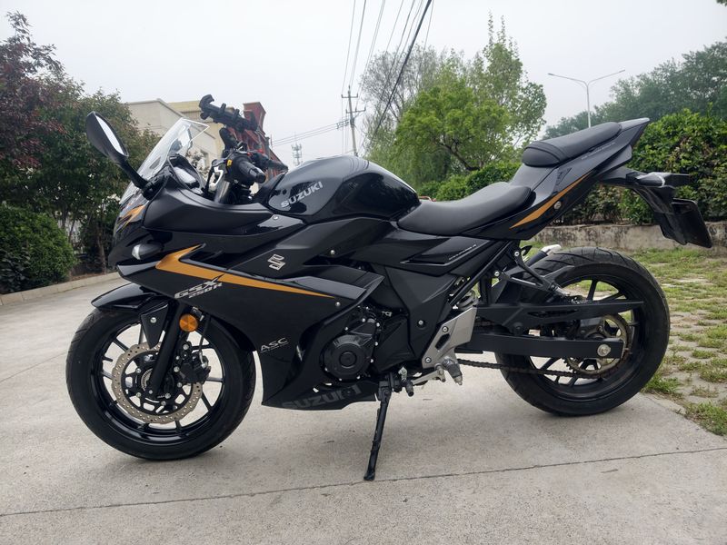 二手豪爵铃木GSX250R