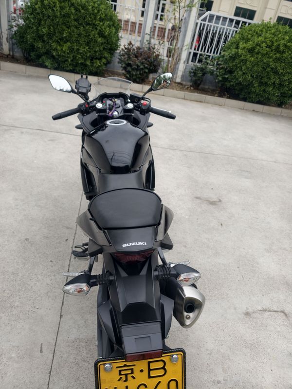 二手豪爵铃木GSX250R