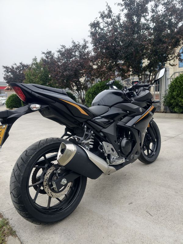 二手豪爵铃木GSX250R