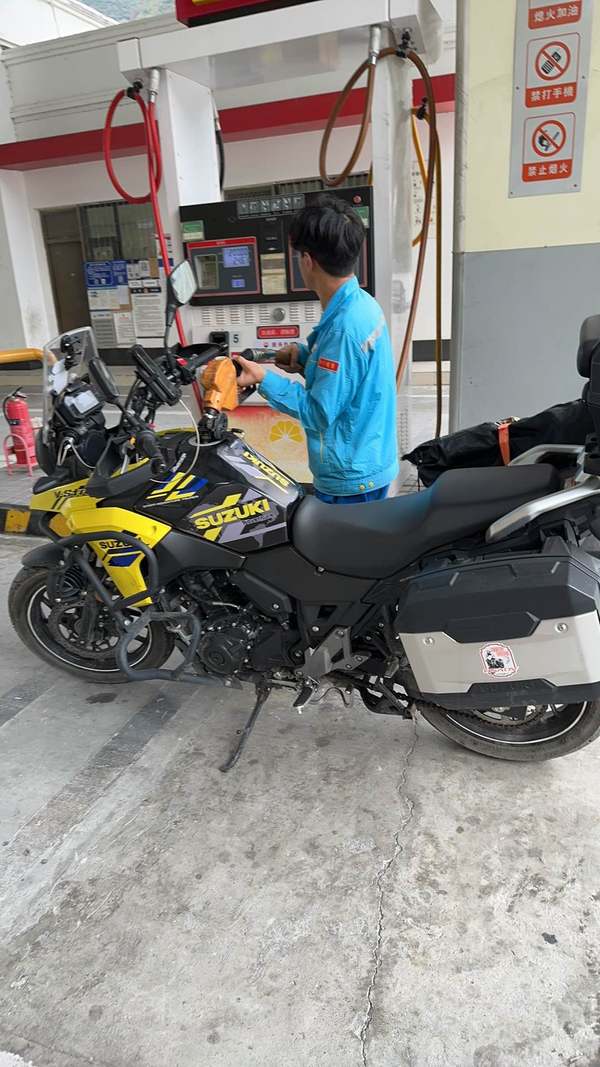 二手豪爵铃木DL250