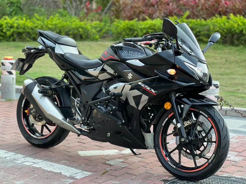 二手豪爵铃木GSX250R