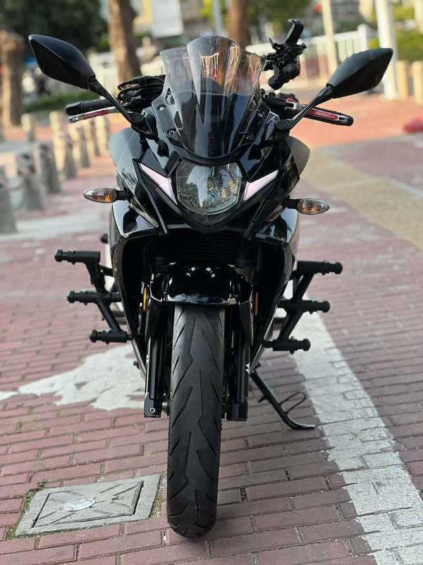 二手豪爵铃木GSX250R