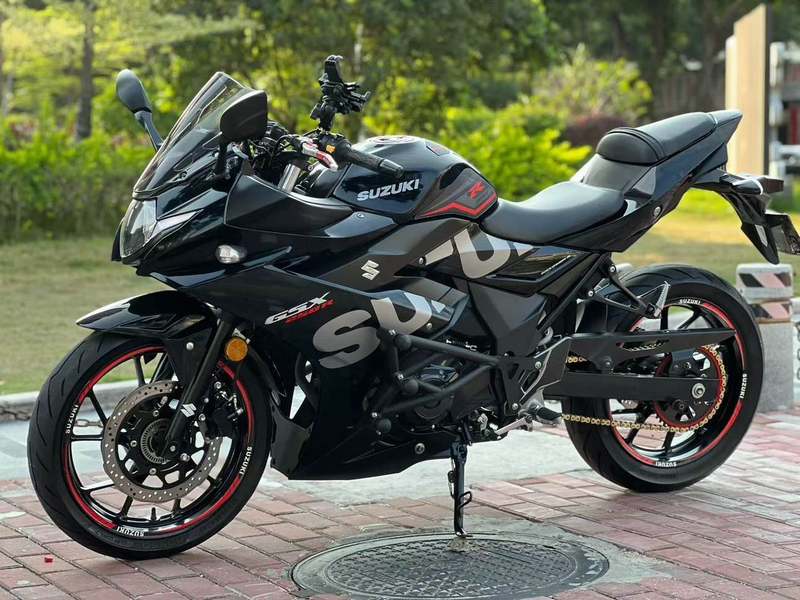 二手豪爵铃木GSX250R
