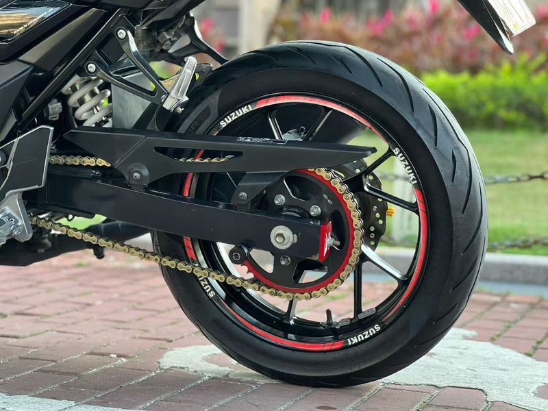 二手豪爵铃木GSX250R