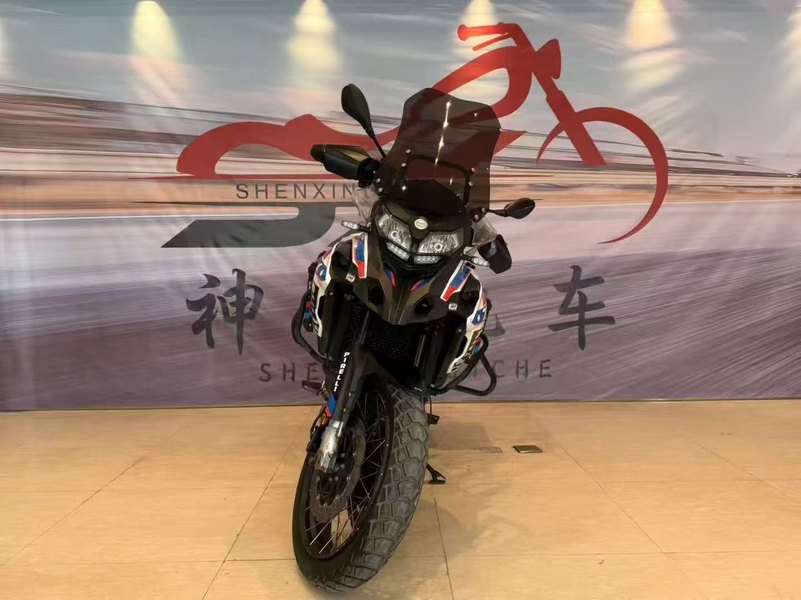 二手贝纳利金鹏 TRK502