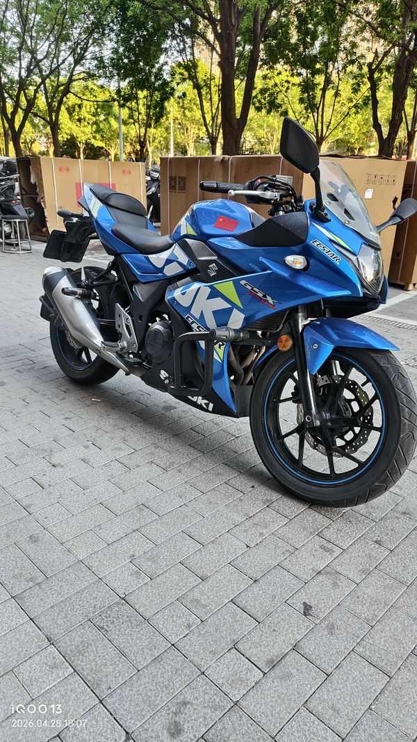 二手豪爵铃木GSX250R