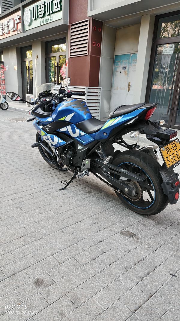 二手豪爵铃木GSX250R