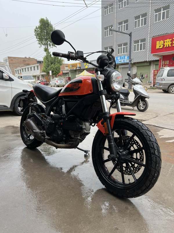 二手杜卡迪Scrambler Sixty2