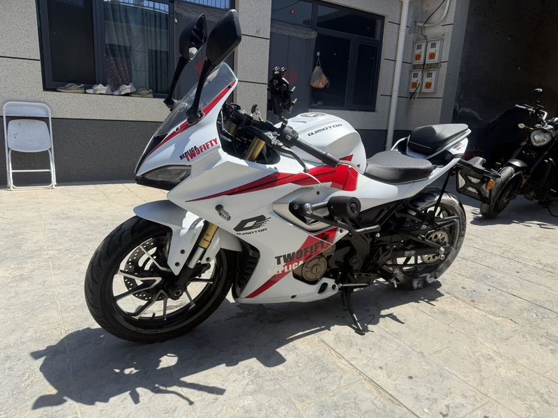二手QJMOTOR赛250