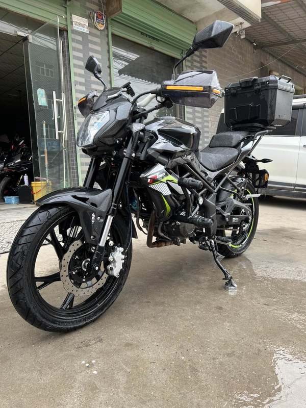 二手贝纳利红宝龙 TNT150i